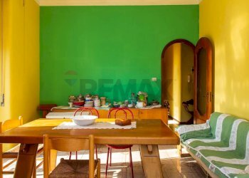 Sala da pranzo - Trilocale Piazza San Domenico
 
16, Catania - foto 20