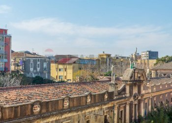 Edificio all\'aperto - Trilocale Piazza San Domenico
 
16, Catania - foto 24
