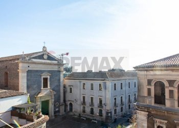 Edificio all\'aperto - Trilocale Piazza San Domenico
 
16, Catania - foto 25