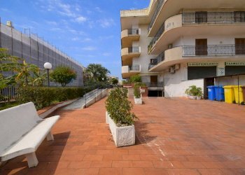 Edificio all\'aperto - Apartment Viale Jannuzzo
 
6, Giardini-Naxos - photo 3