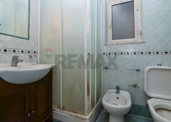 Bagno - Casa semi indipendente via sgroppillo
 
171, San Gregorio di Catania - foto 6