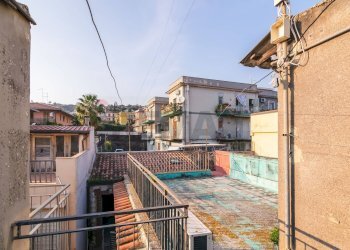 Edificio all\'aperto - Casa semi indipendente via sgroppillo
 
171, San Gregorio di Catania - foto 26