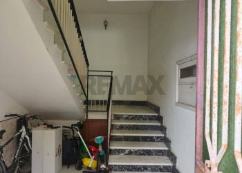 Scale - Semi-detached house Via Guglielmo Marconi
3, Mascali - photo 23