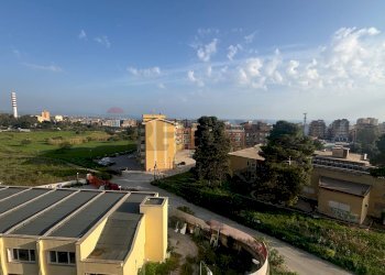 Edificio all\'aperto - Quadrilocale Piazza Alcide de Gasperi
 
16, Porto Empedocle - foto 5