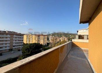 Balcone - Quadrilocale Piazza Alcide de Gasperi
 
16, Porto Empedocle - foto 16