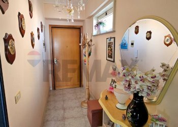 Hall / corridoio - Bilocale Via Francesco Crispi
 
441, Alì Terme - foto 8