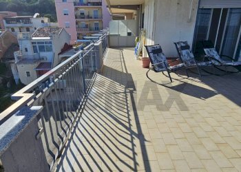 Balcone - Bilocale Via Francesco Crispi
 
441, Alì Terme - foto 19