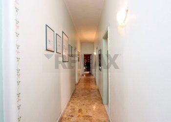 Hall / corridoio - Appartamento Via Pavone
 
1, Catania - foto 5