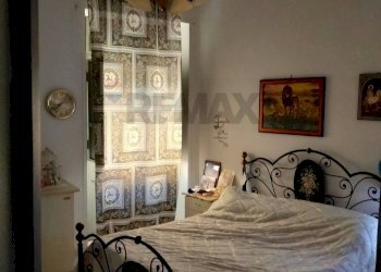 Camera / camera da letto - Appartamento via vincenzo monti
 
63, Lentini - foto 7