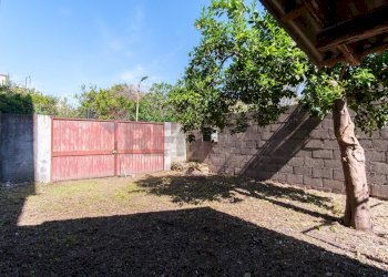 Giardino - Casa indipendente Via Umberto
 
80, Fiumefreddo di Sicilia - foto 18