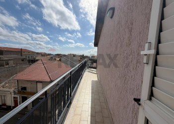 Balcone - Monolocale Via II Retta levante
 
93, Belpasso - foto 15