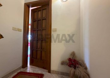 Hall / corridoio - Monolocale Via II Retta levante
 
93, Belpasso - foto 16