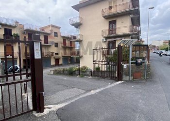 Edificio all\'aperto - Appartamento Via Catusi
 
31, Acireale - foto 1