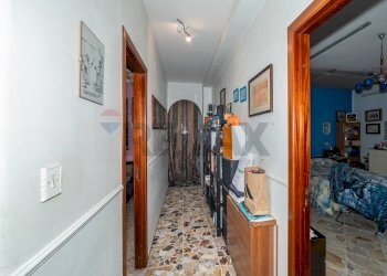 Hall / corridoio - Appartamento Via Francesco Orestano
 
45, Aci Sant'Antonio - foto 11