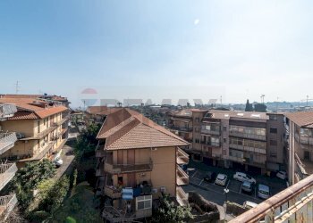 Edificio all\'aperto - Appartamento Via Francesco Orestano
 
45, Aci Sant'Antonio - foto 32