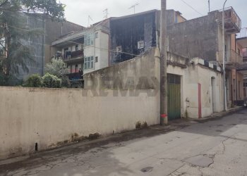 Edificio all\'aperto - Casa indipendente Via V Traversa
 
3-5, Belpasso - foto 2