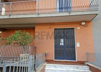 Edificio all\'aperto - Appartamento via circumvallazione salvatore sturiale
 
22, Riposto - foto 2