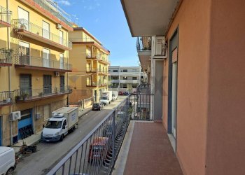 Balcone - Appartamento via circumvallazione salvatore sturiale
 
22, Riposto - foto 3