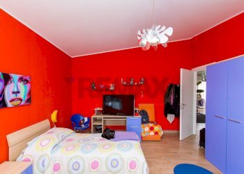 Camera / camera da letto - Attico via lenin
 
55, Misterbianco - foto 22