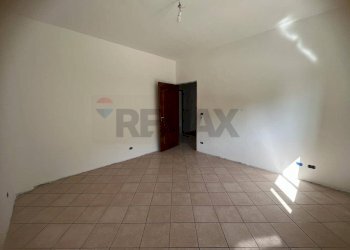 Stanza vuota - Appartamento Viale Della Costituzione (ex Via del Canalicchio)
 
19, Catania - foto 5