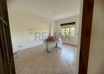 Stanza vuota - Appartamento Viale Della Costituzione (ex Via del Canalicchio)
 
19, Catania - foto 8