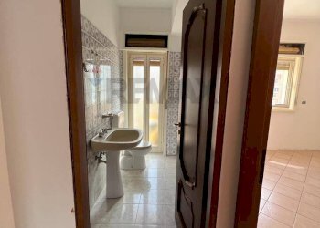 Bagno - Appartamento Viale Della Costituzione (ex Via del Canalicchio)
 
19, Catania - foto 9