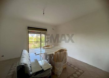 Soggiorno - Appartamento Viale Della Costituzione (ex Via del Canalicchio)
 
19, Catania - foto 23