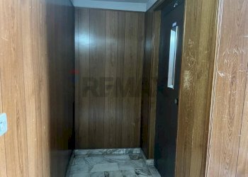 Hall / corridoio - Appartamento Viale Della Costituzione (ex Via del Canalicchio)
 
19, Catania - foto 35