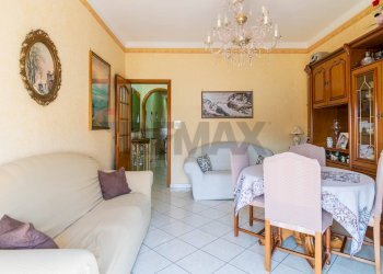 Sala da pranzo - Quadrilocale via costantino
 
38, Catania - foto 2