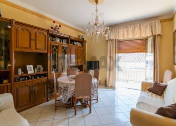 Sala da pranzo - Quadrilocale via costantino
 
38, Catania - foto 4