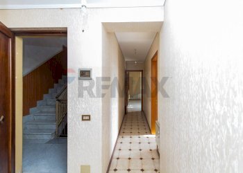 Hall / corridoio - Trilocale via bonfiglio
 
14, Catania - foto 9