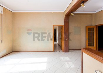 Stanza vuota - Trilocale via bonfiglio
 
14, Catania - foto 20