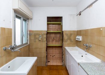 Bagno - Trilocale via bonfiglio
 
14, Catania - foto 24