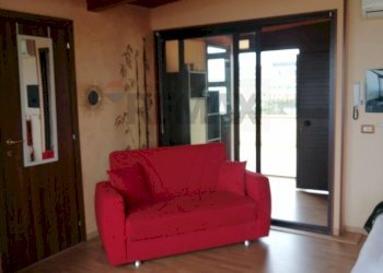 Soggiorno - Attico via bacco
 
10, Caltagirone - foto 13