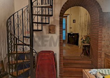 Scale - Villa Via Montarello
 
20, Pedara - foto 17