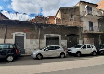 Edificio all\'aperto - Casa indipendente Via Canonico Renna
 
50, Paterno - foto 2