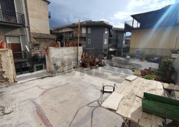 Edificio all\'aperto - Casa indipendente Via Canonico Renna
 
50, Paterno - foto 14