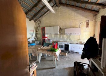 Cucina - Agricultural land C/da Piano Mirio (Strada comunale-Ex Provinciale Nicolosi-Maletto)
 
snc, Biancavilla - photo 9