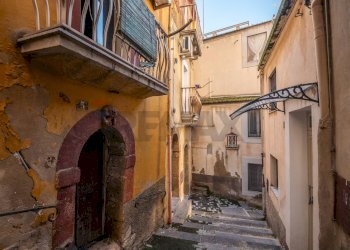 Edificio all\'aperto - Casa semi indipendente via celso
 
139, Caltagirone - foto 29