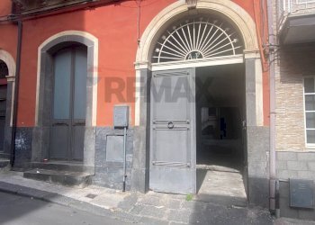 Edificio all\'aperto - Casa indipendente via roma
 
92, Aci Sant'Antonio - foto 3