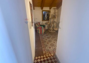 Hall / corridoio - Casa indipendente via roma
 
92, Aci Sant'Antonio - foto 9