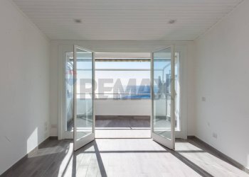 Stanza vuota - Attic Via Fornace
 
19, Aci Castello - photo 11