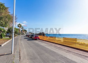 Vista dell\'acqua - Attic Via Fornace
 
19, Aci Castello - photo 19