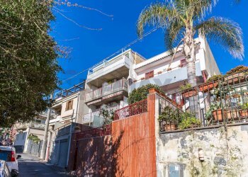 Edificio all\'aperto - Attic Via Fornace
 
19, Aci Castello - photo 21