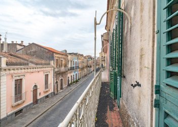Edificio all\'aperto - Independent house via Umberto Primo
 
43-45, Piedimonte Etneo - photo 3