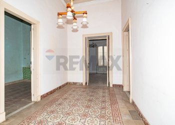 Hall / corridoio - Independent house via Umberto Primo
 
43-45, Piedimonte Etneo - photo 11