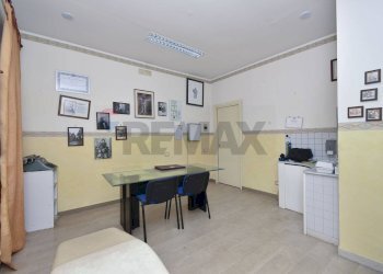 Sala da pranzo - Bilocale VIA CALVARIO
 
44, San Pietro Clarenza - foto 18