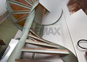 Scale - Attività Commerciale Via Umberto
 
47, Catania - foto 36