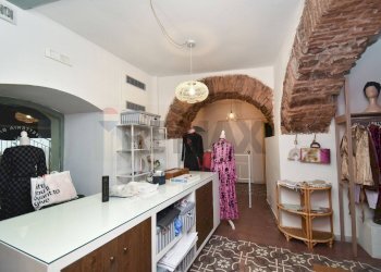 Cucina - Attività Commerciale Via Umberto
 
47, Catania - foto 37