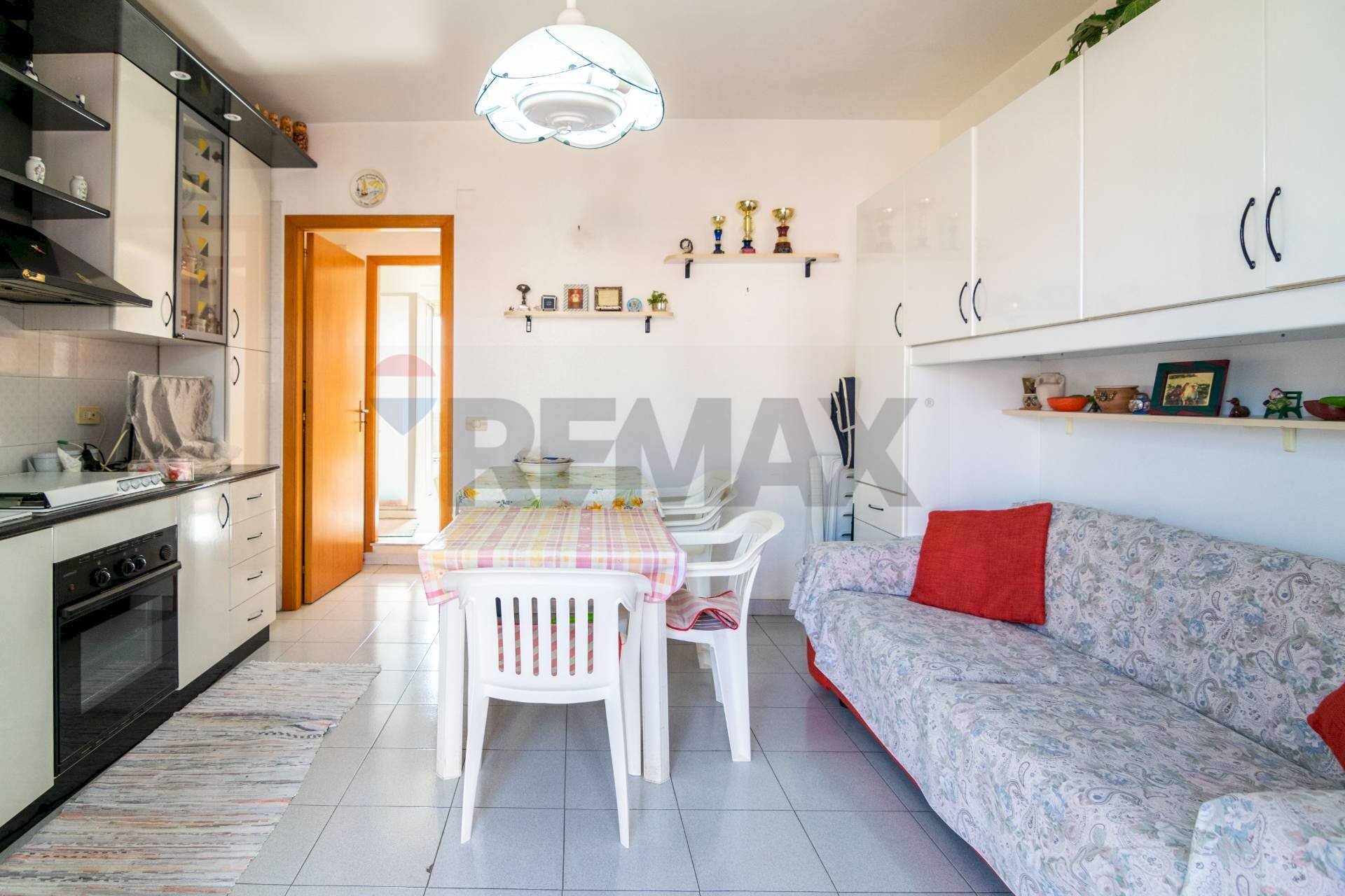 Sala da pranzo - Bilocale Via Dottor Mario Amato
59, Mascali - foto 3